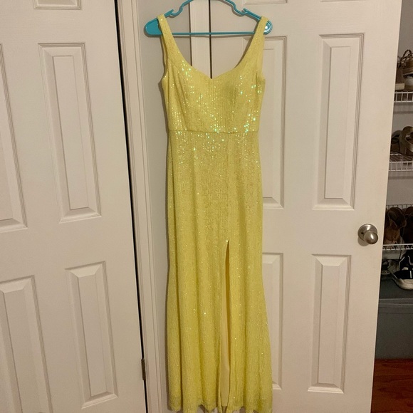 Yellow Sequin Prom dress - Picture 3 of 4